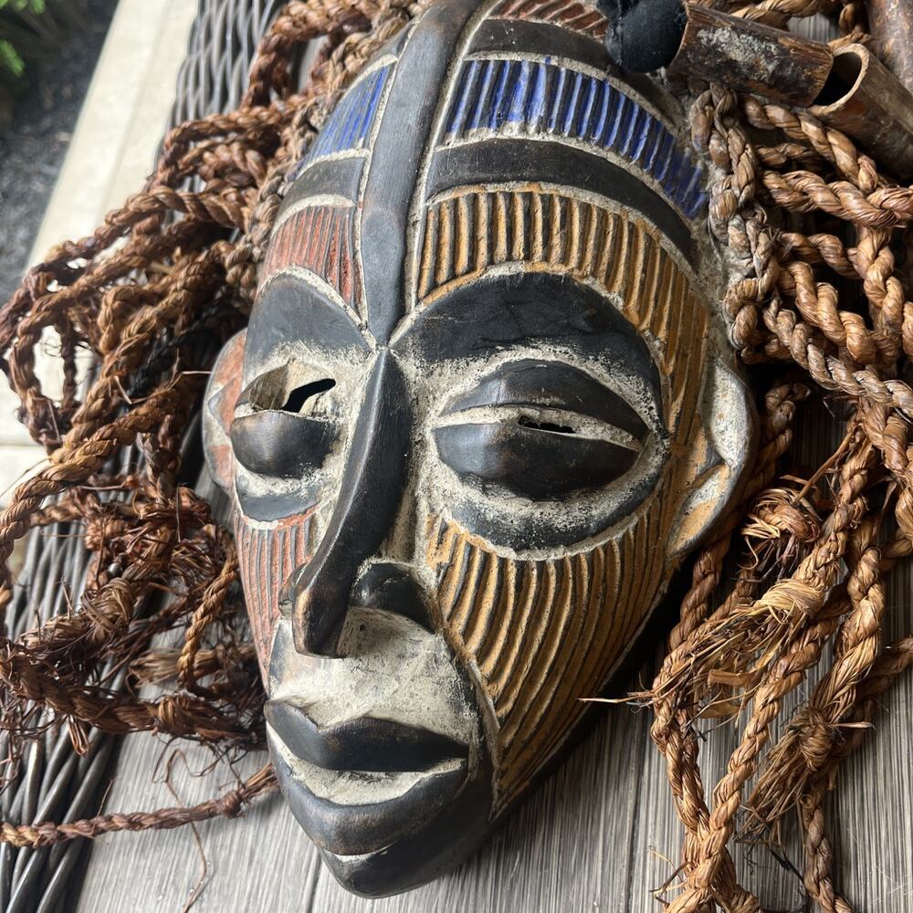 (2) Multicolor African Chokwe Legacy Tribal Mask Vintage - Picture 6 of 15